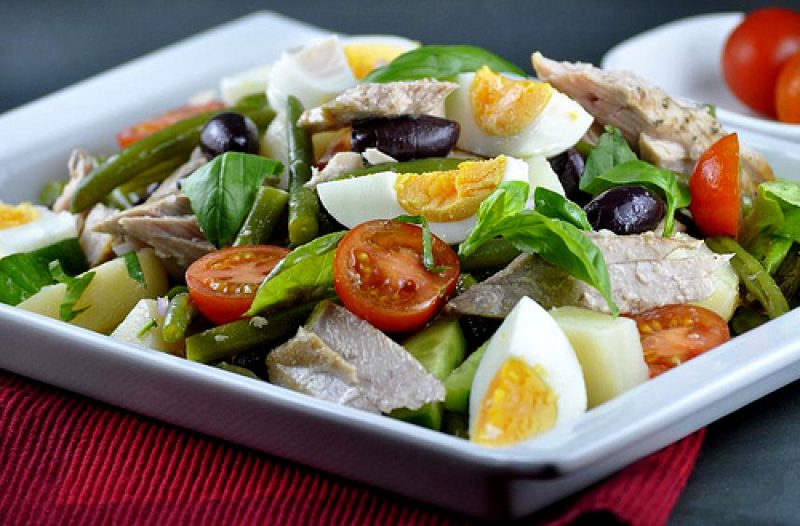 Dugo Selo - dugoselo.info - Salata s tunom