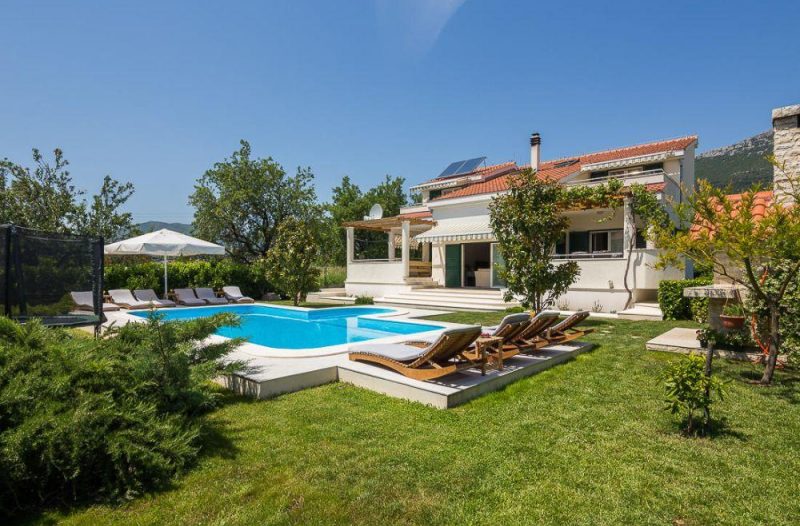 Dugo Selo - dugoselo.info - Logan Villa & Apartment rent, Split Trogir Dalmatia